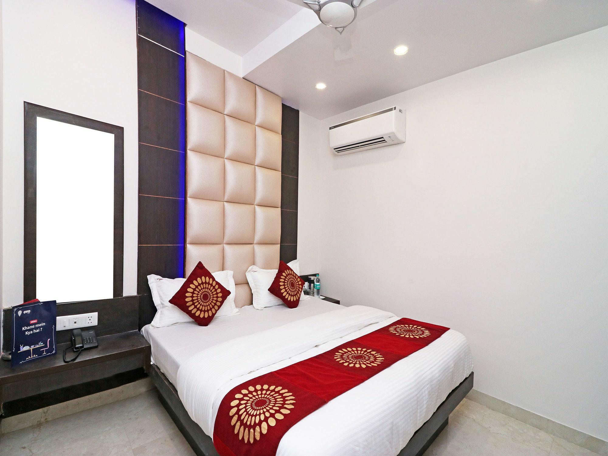 Oyo 11593 Hotel Aman Guest House Нью-Делі Екстер'єр фото
