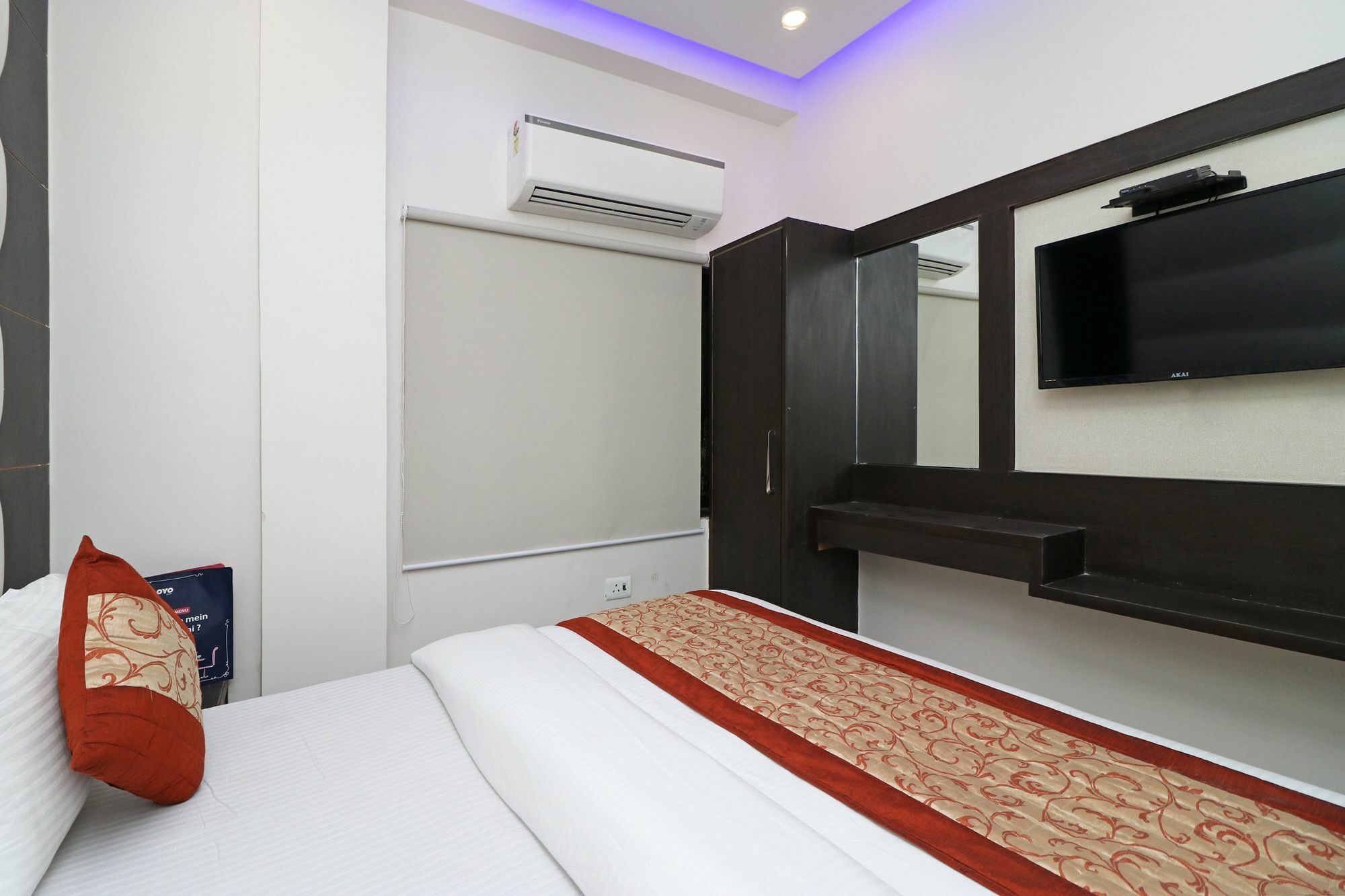 Oyo 11593 Hotel Aman Guest House Нью-Делі Екстер'єр фото